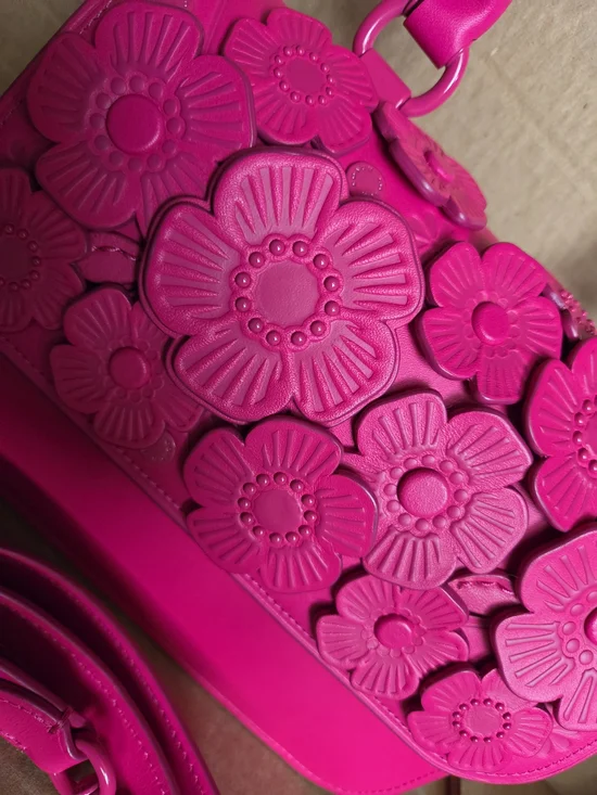 Coach Rogue Top Handle Tea Rose In DRAGONFRUIT - Overseas Exclusive - Picture 2 of 16